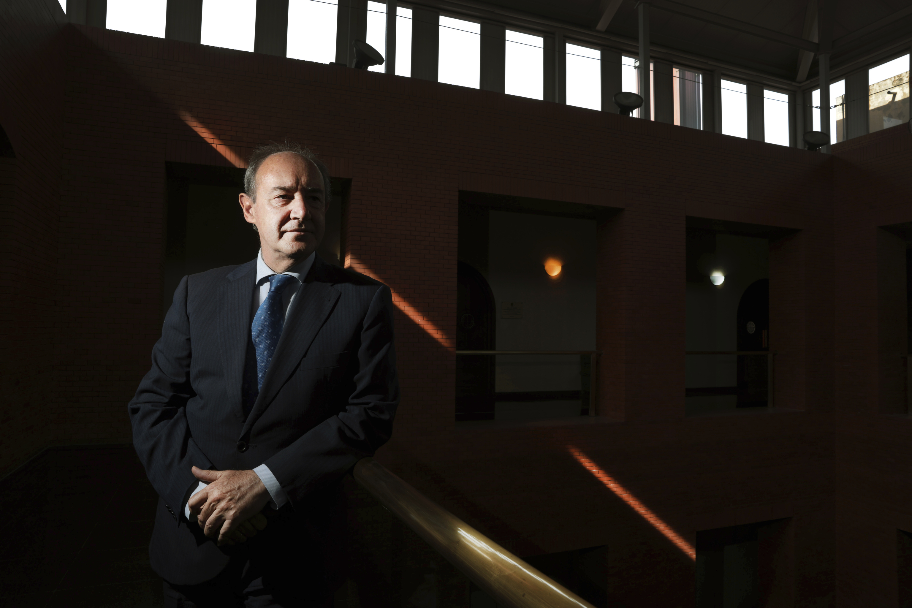 Celso Rodríguez Padrón, presidente del TSJM: «Los jueces aplicamos las leyes y nos equivocamos todos los días, pero no existe el lawfare»