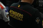 Muere una mujer en un incendio en un piso del barrio de Sant Antoni de Barcelona que causa 5 heridos
