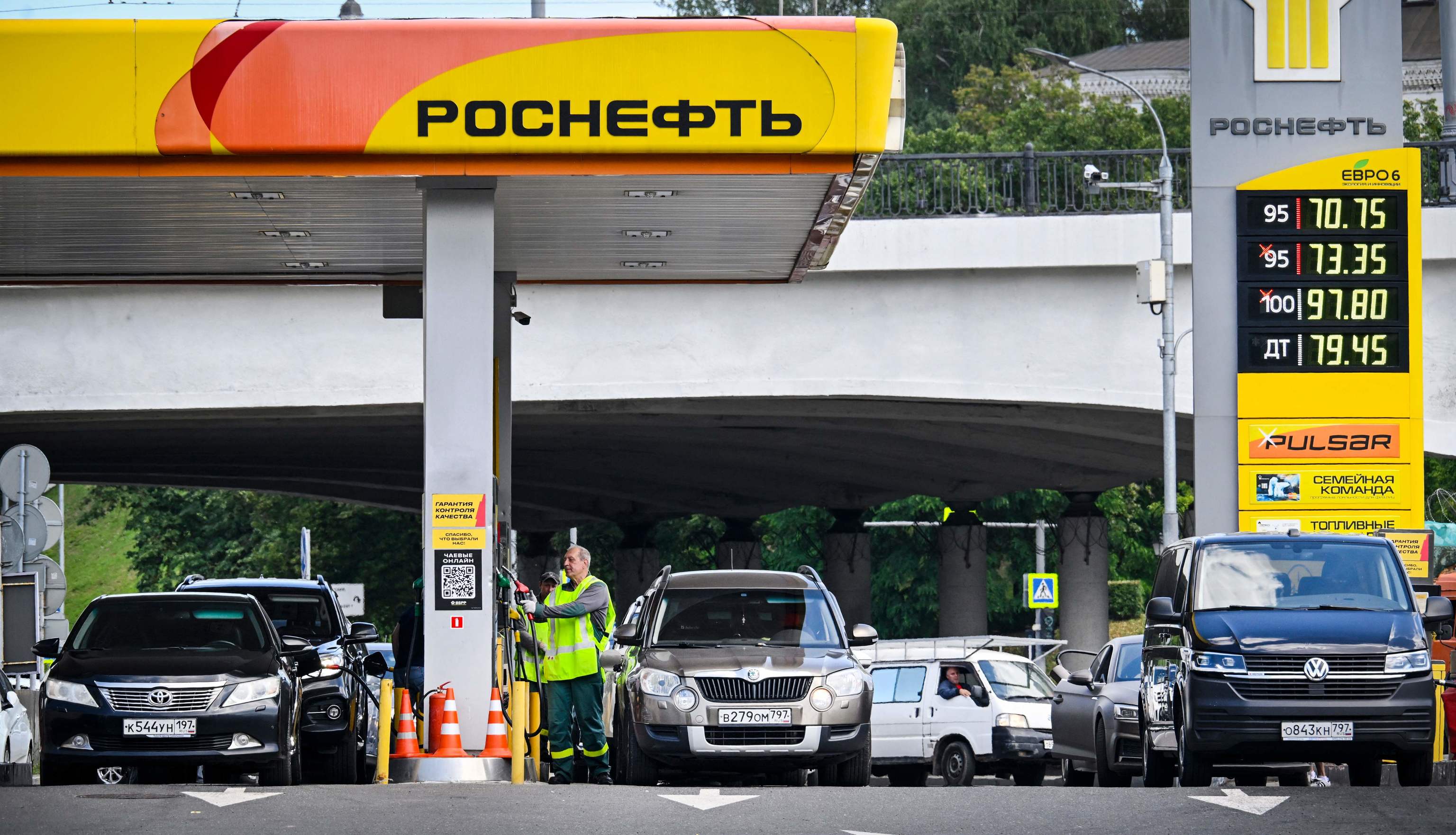 Rusia, el 'país gasolinera' donde falta la gasolina: "Nos podemos quedar sin pan"
