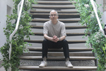 Ted Chiang, el profeta de la ciencia ficción: "Hay que dejar de ver la IA como algo tecnológico y empezar a verla como un peligro político"