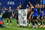 La posible sanción de FIFA a Argentina por una pancarta: "Las Malvinas son argentinas"