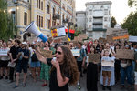Miles de manifestantes protestan en Kiev contra la destitución del ministro de Defensa Fedorov