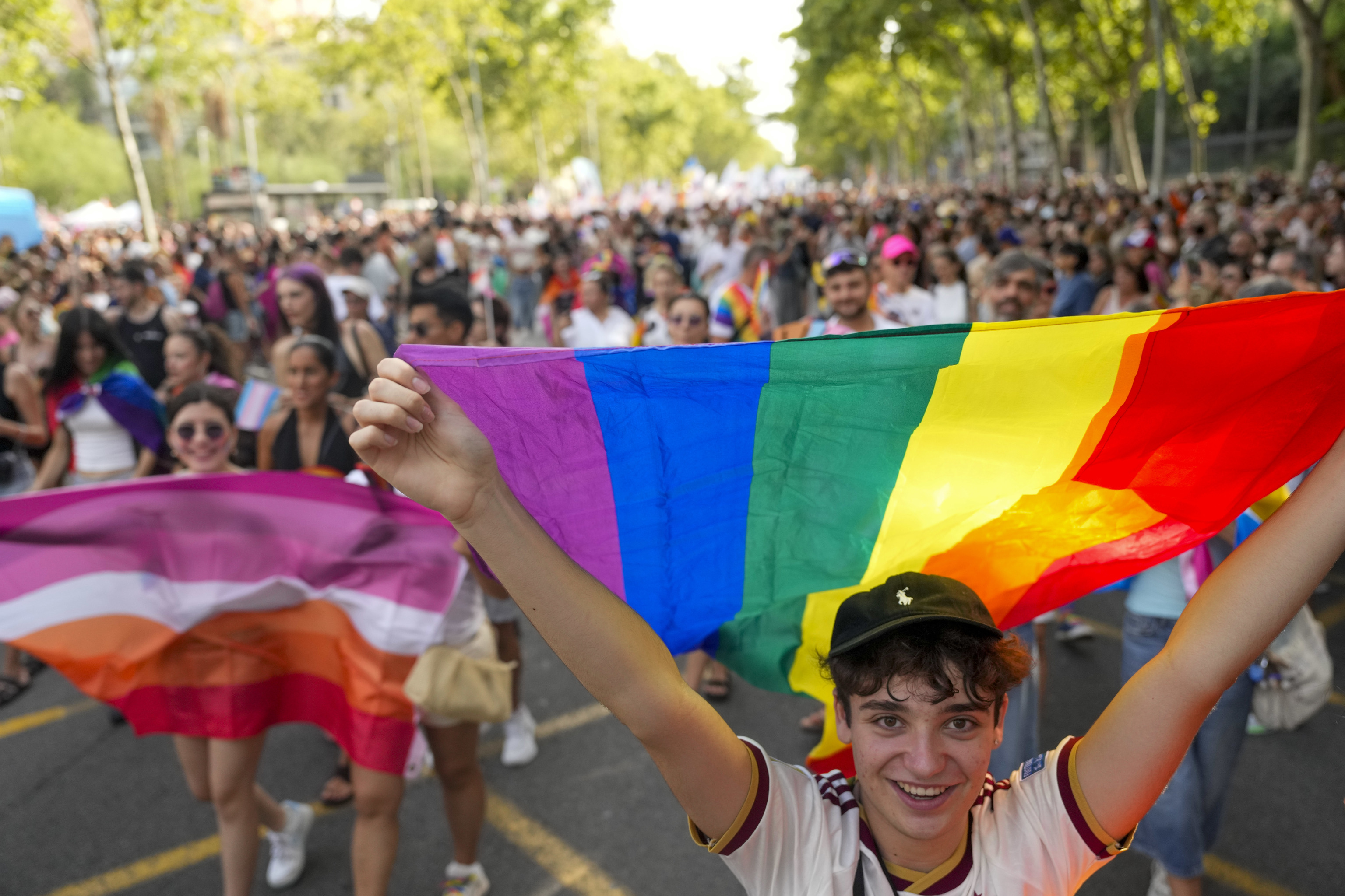 El Pride, la manifestación del Orgullo en Barcelona, saca a la calle a 140.000 personas en favor del respeto y la diversidad