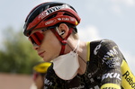 Vingegaard abandona el Tour tras un dura caída antes de Plateau de Solaison