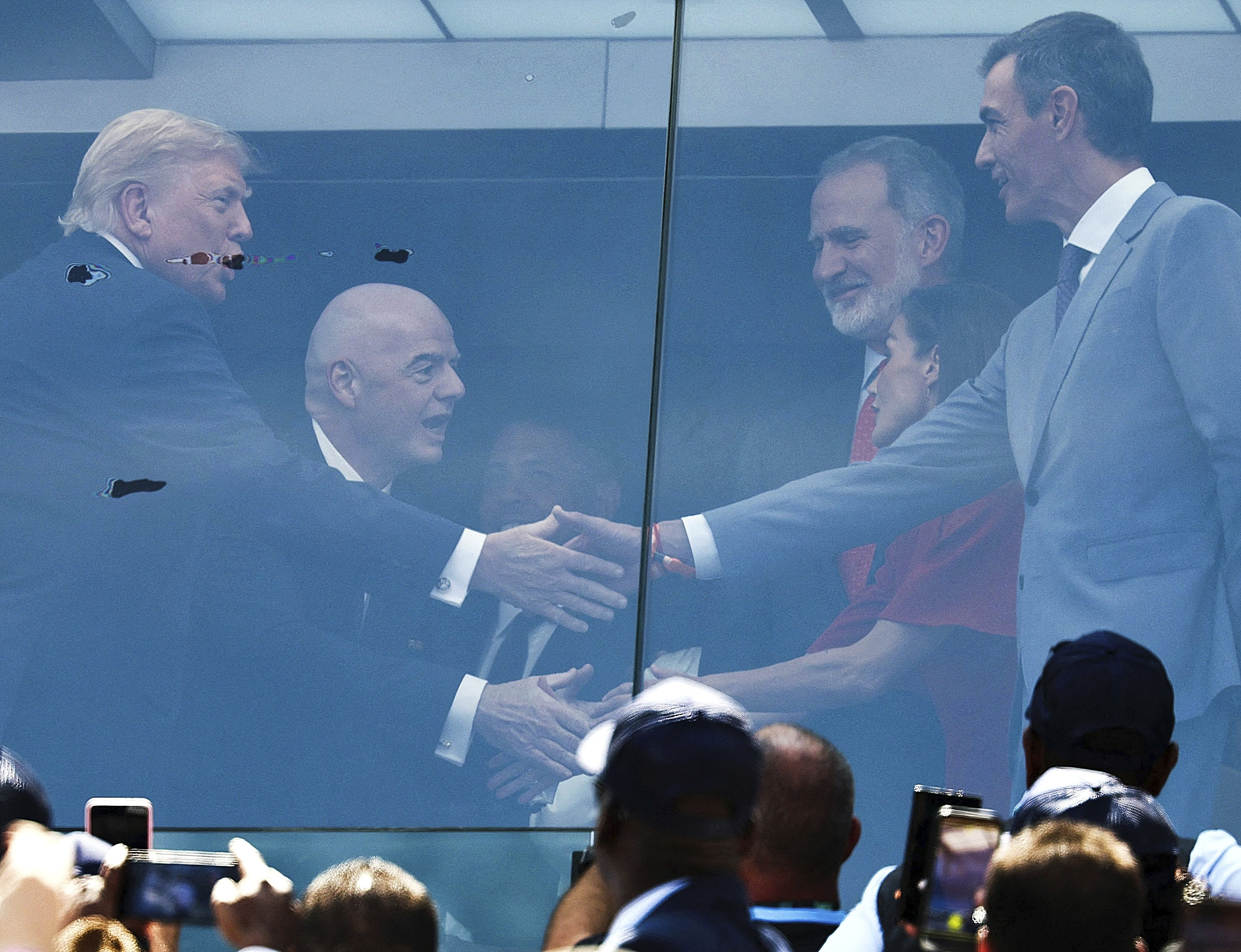 Pedro Sánchez, Donald Trump y la diplomacia del palco