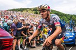 La reinvención de Evenepoel en el escalador que no es: el entrenador de Vingegaard, cuatro kilos menos, un "salto de calidad" y "muchas críticas"