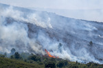 El incendio de La Mierla, en la sierra de Guadalajara, afecta ya a Castilla y León y obliga a desalojar un municipio soriano