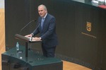 Los estrenos de Maroto y Ortega Smith marcan el último pleno antes del verano en Cibeles: "Más vale ser proscrito de los traidores y leal a los españoles"