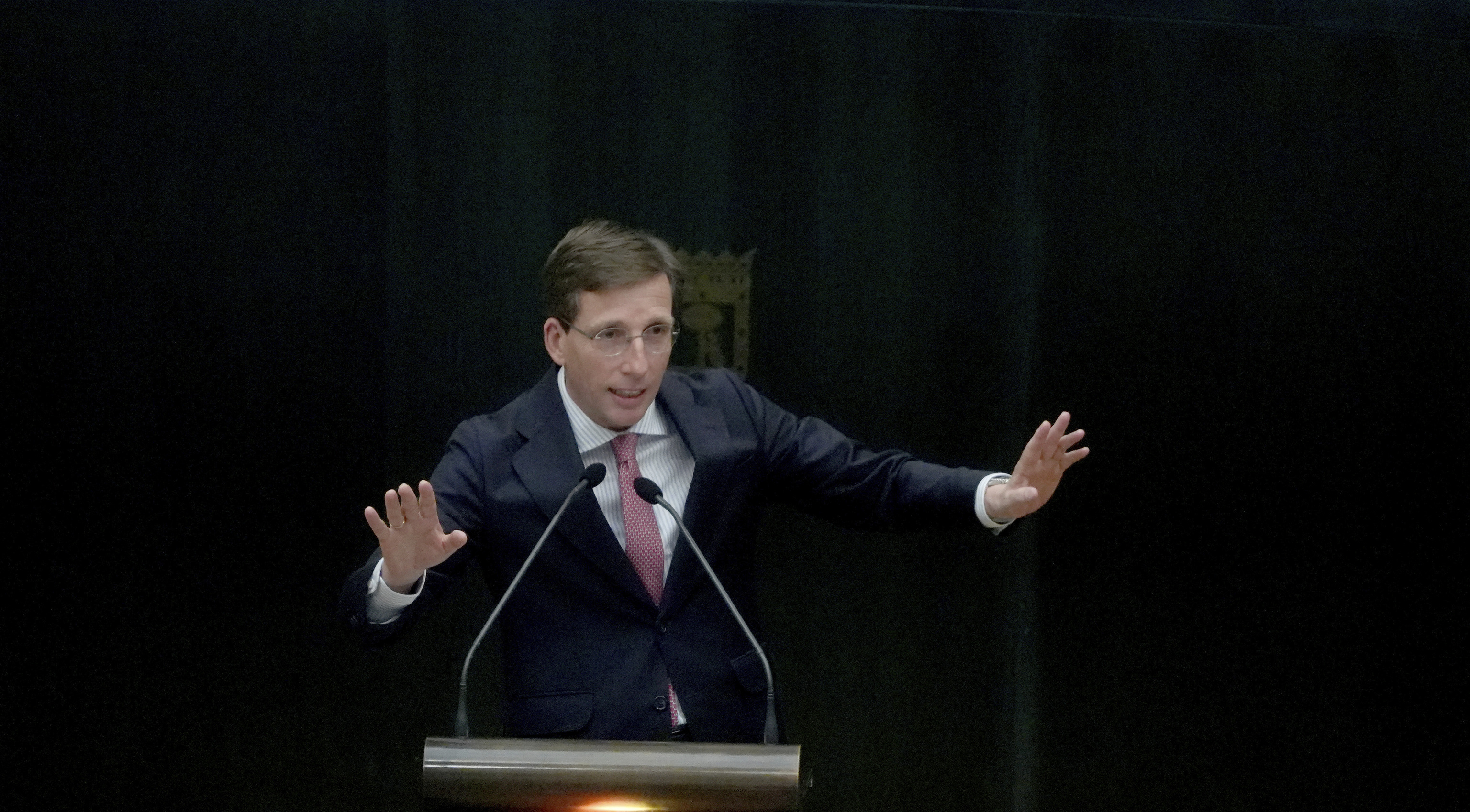 Almeida se revuelve contra la Comunidad: protesta contra la nueva ley de grandes eventos y presentará alegaciones