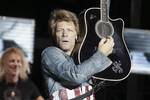 Jon Bon Jovi suspende un concierto en Nueva York por un problema con la voz