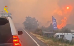 Junto al fuego, sin cobertura y sin WhatsApp en Pelayos de la Presa: "Hay mucho humo y no entiendo cómo han dejado que la gente se quede"