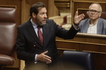 Puente carga contra los gobiernos del PP por "pedir al Gobierno que les resuelva la papeleta" ante los incendios y los 'populares' tachan su actuación de "miserable"
