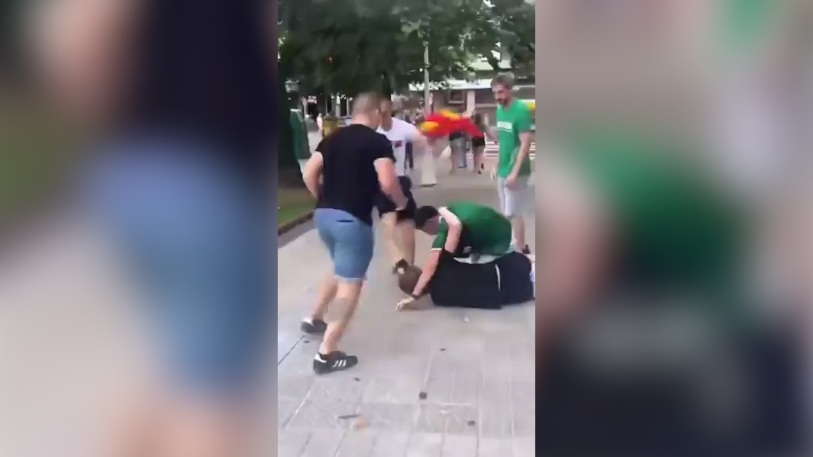 Una valiente víctima relata el espanto de sobrevivir a la 'caza al español' en Bilbao: "En apenas 10 segundos me veo rodeado. Al caer al suelo, recibo patadas y golpes"
