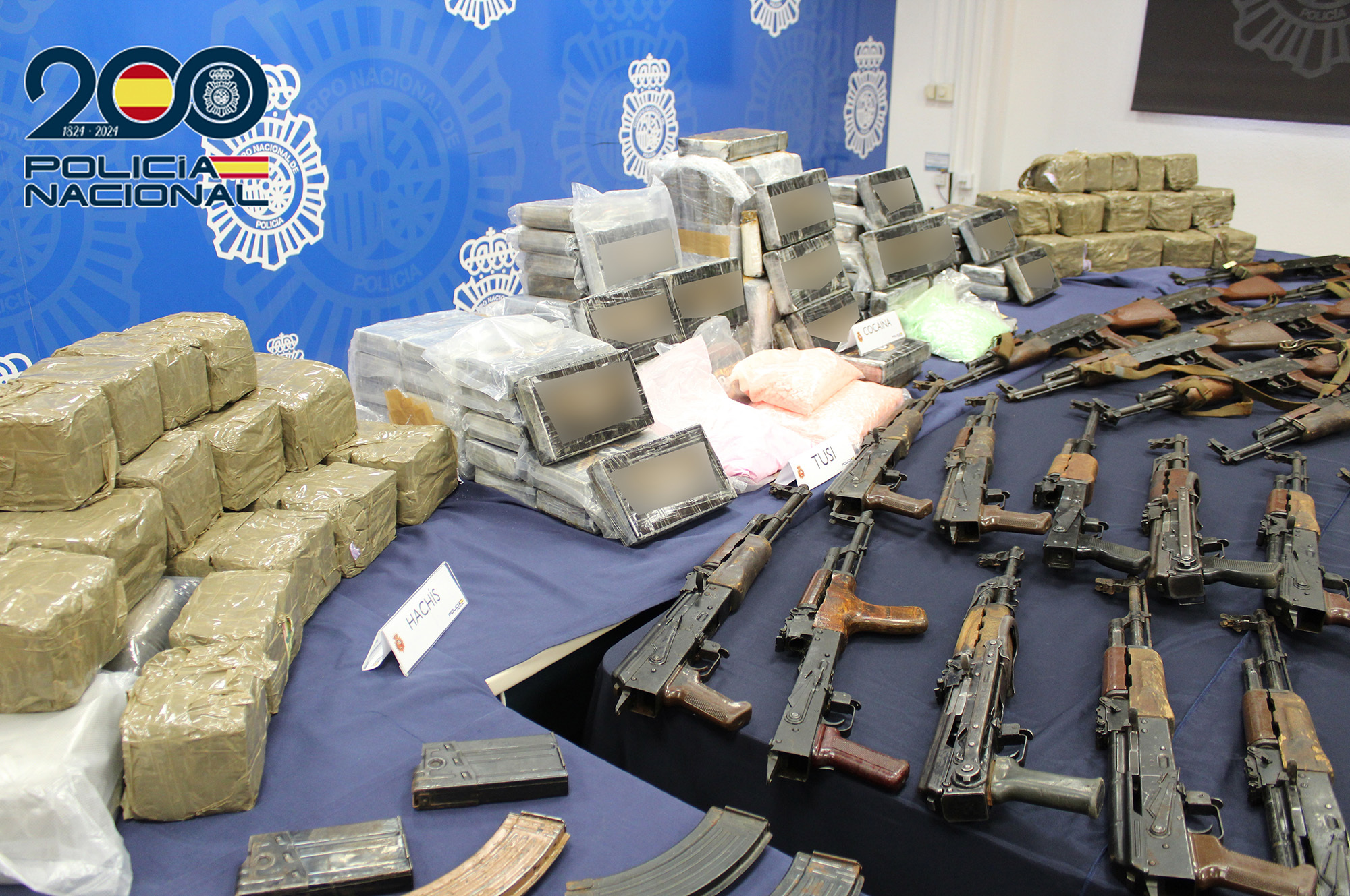 Granadas, metralletas y silenciadores: la policía desbarata la banda que surtía de armas a todas las mafias de la Costa del Sol