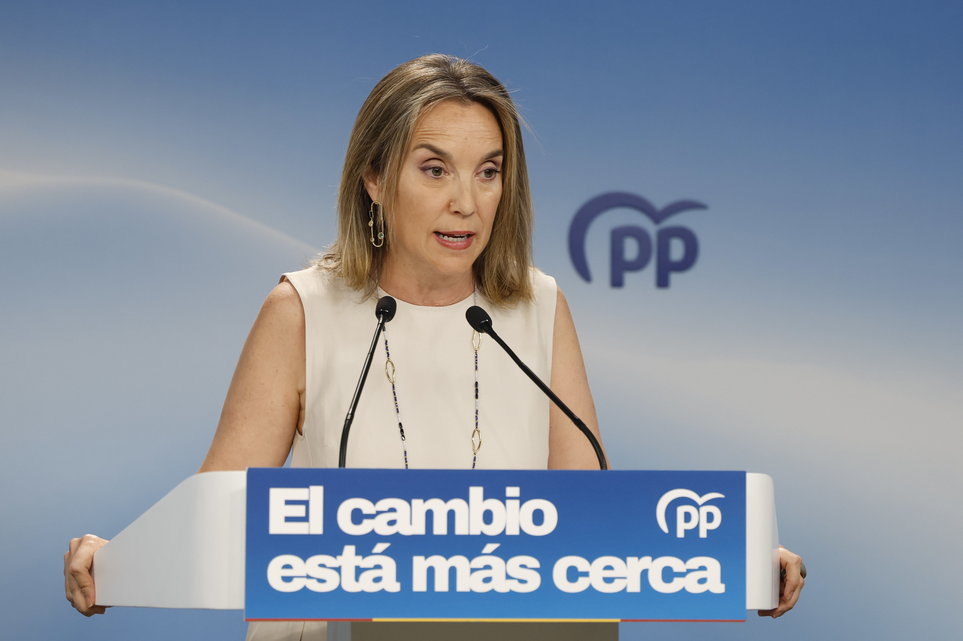 El PP tiende la mano al Gobierno contra los incendios, pero reclama más "coordinación previa"