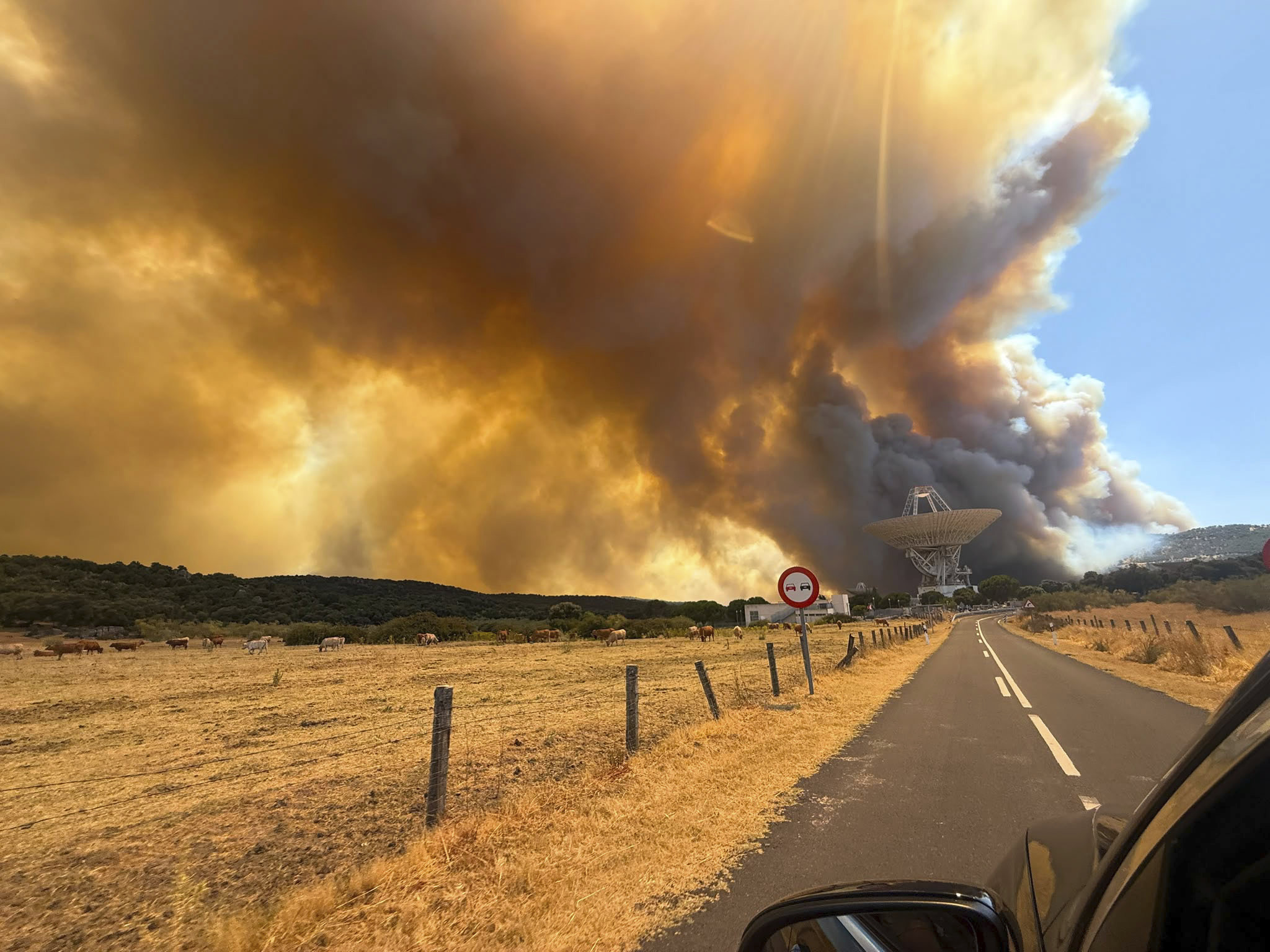 De los teléfonos móviles y la wifi a las antenas de la NASA: así altera el incendio las comunicaciones en las zonas devastadas