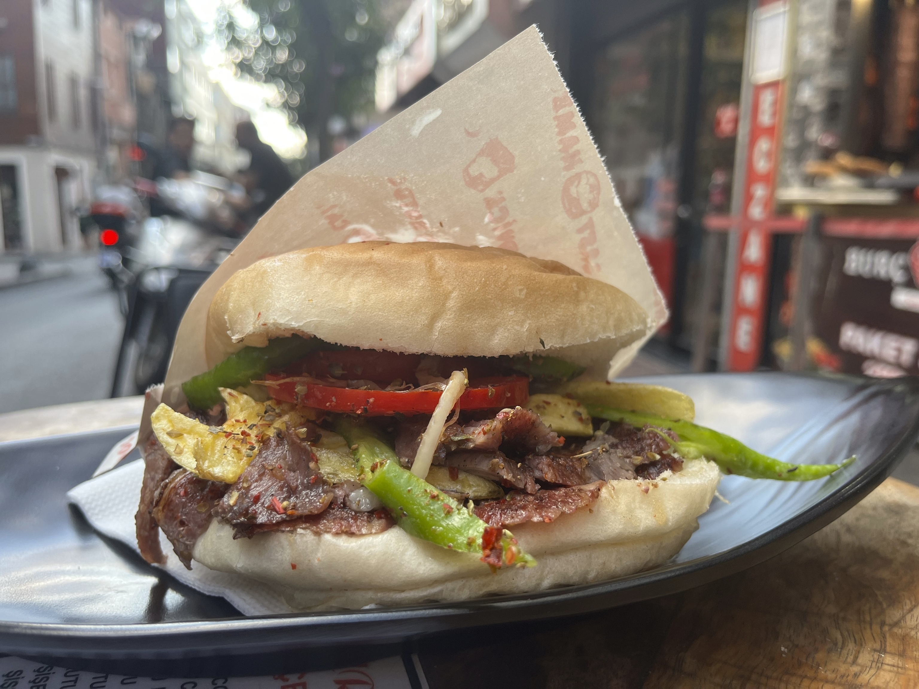 La guerra del kebab entre Turquía y Alemania: "Yo no digo que lo que hacen en Berlín no esté bueno, pero definitivamente no es döner"