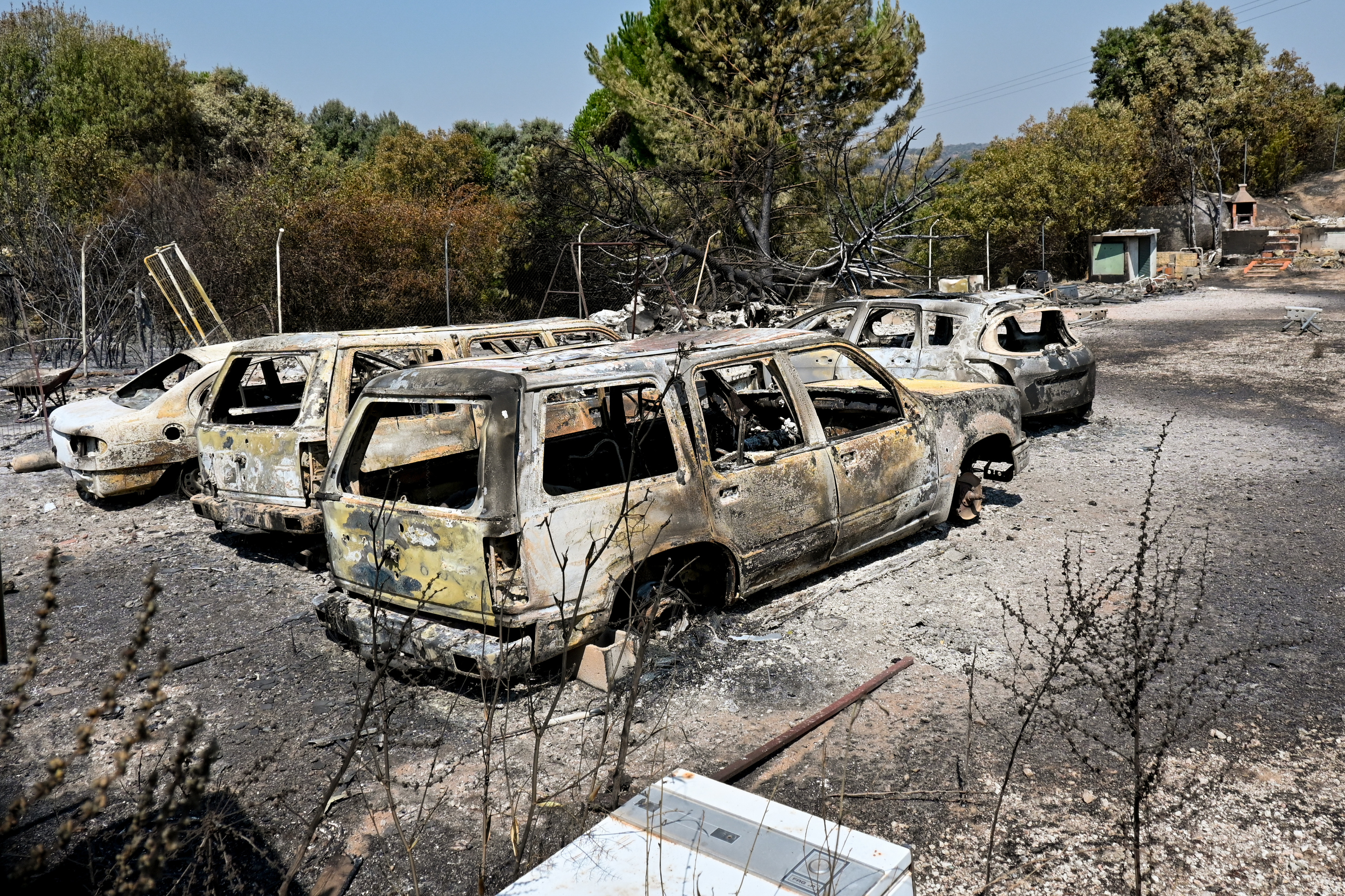 Recorrido por los pueblos arrasados por el fuego: "Me siento en pandemia otra vez, todo desierto, ni un alma"