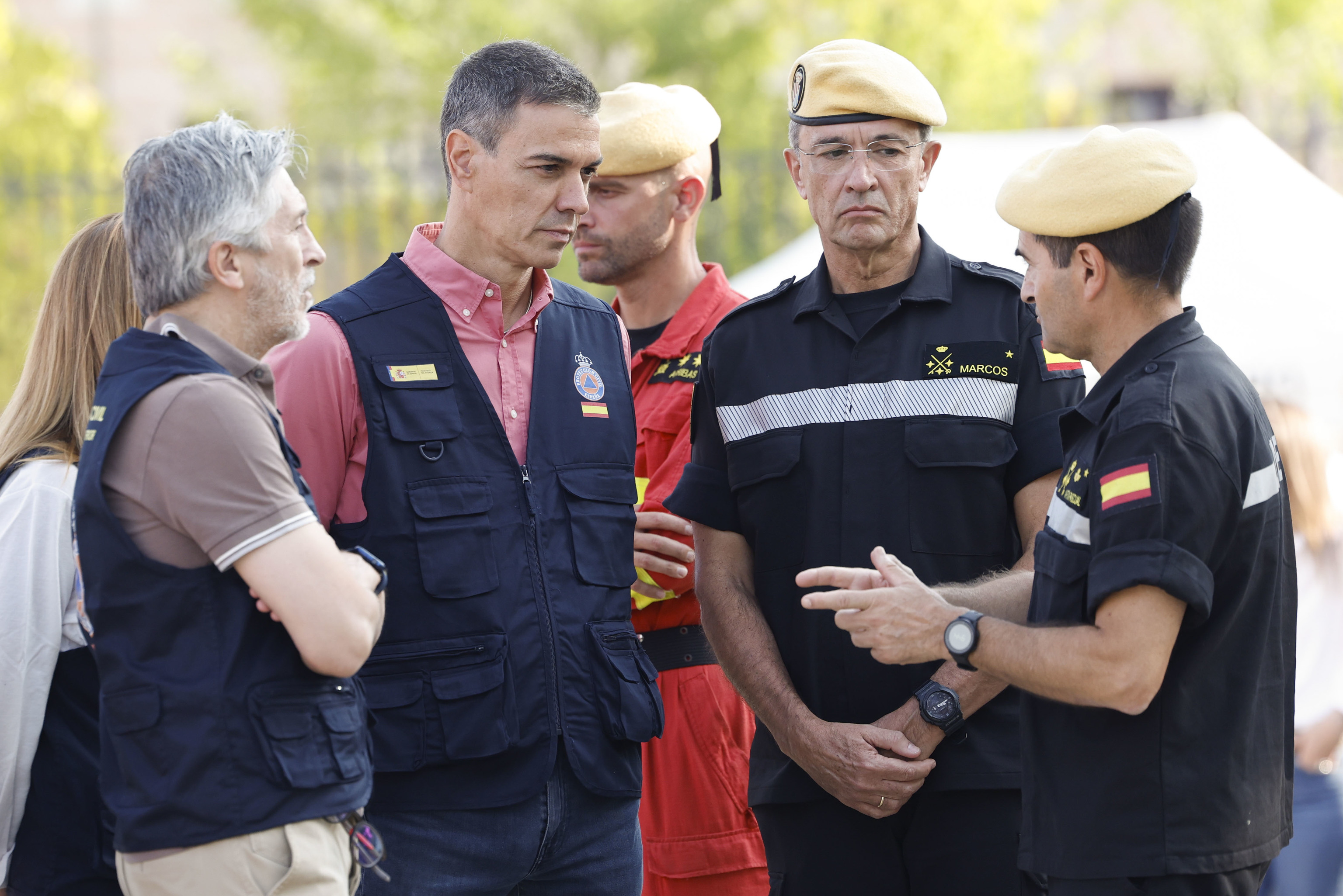 El Gobierno pone el foco en la "angustia" de los miles de desalojados: "Paciencia, nuestra prioridad es la seguridad, no hay decisiones políticas"