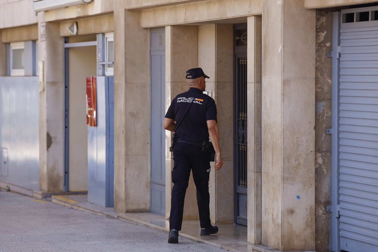 Detenido un joven en Ribeira (A Coruña) como presunto autor de la muerte de su padre