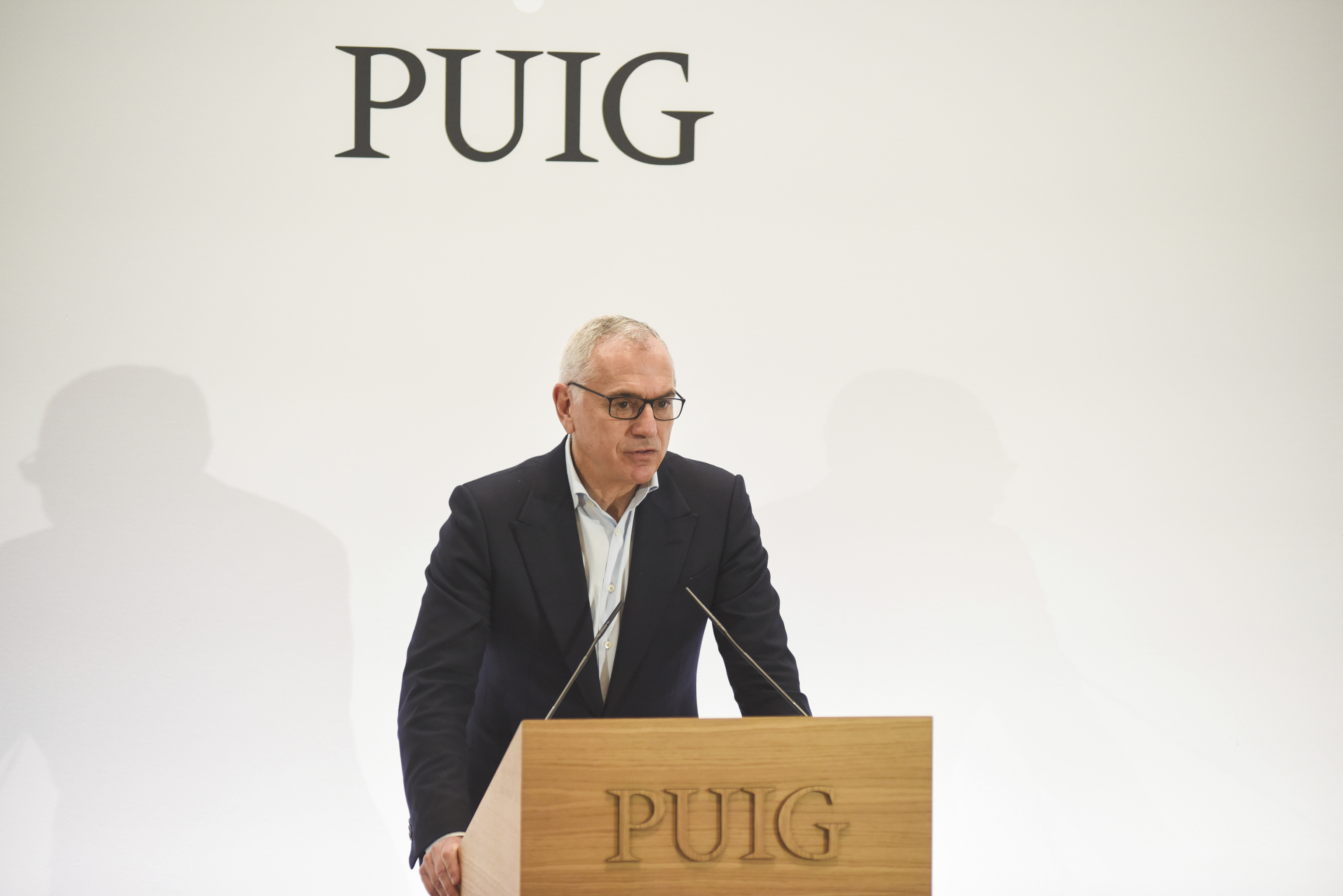Puig gana un 5,2% más hasta junio, y mejora ventas pese a las tensiones en el mercado del lujo