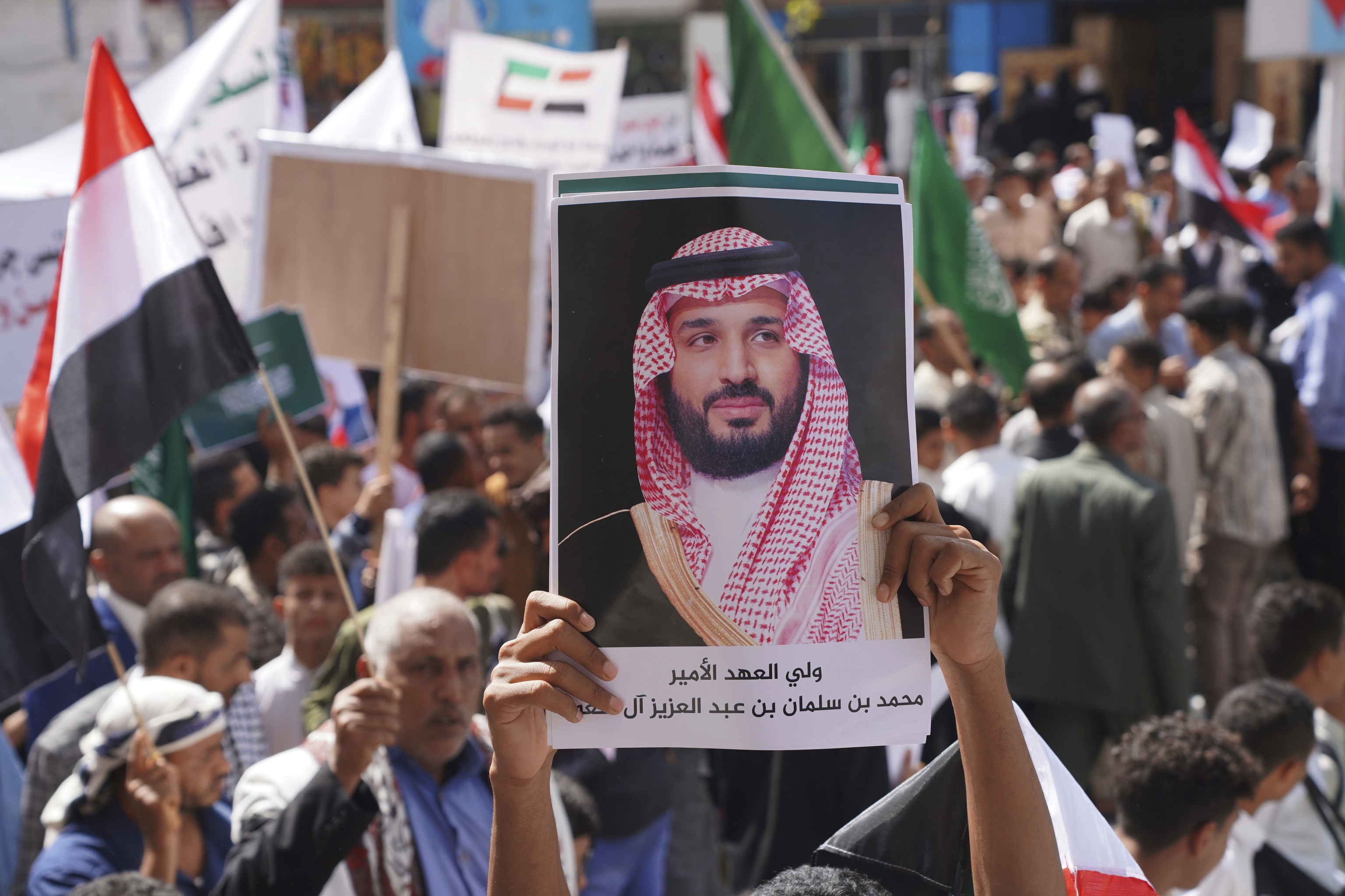 Arabia Saudí moviliza una alianza internacional para proteger las rutas del mar Rojo