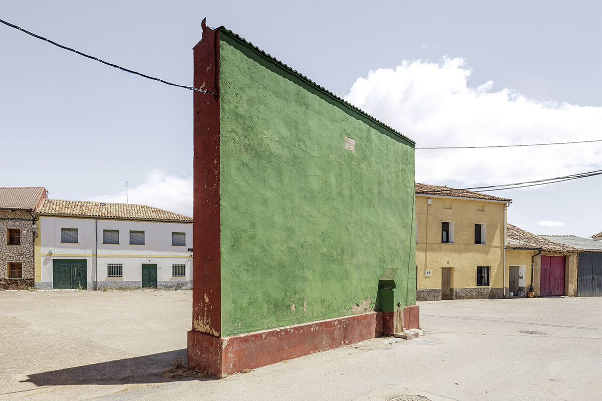 El fotógrafo alemán que fue a Soria para retratar un torrezno y se encontró un frontón: "Me pareció fascinante"