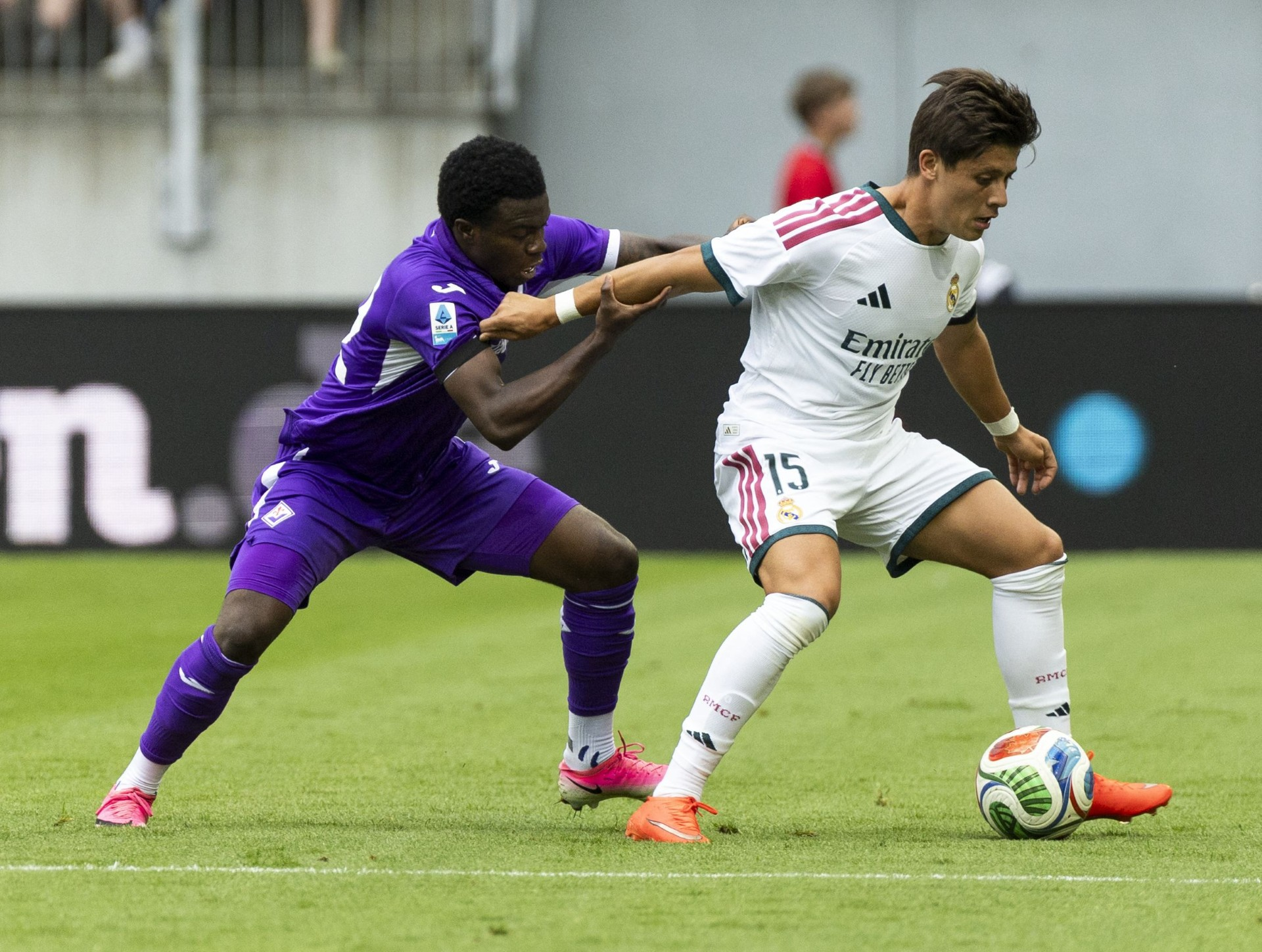 El Real Madrid muestra su cara y su cruz ante la Fiorentina
