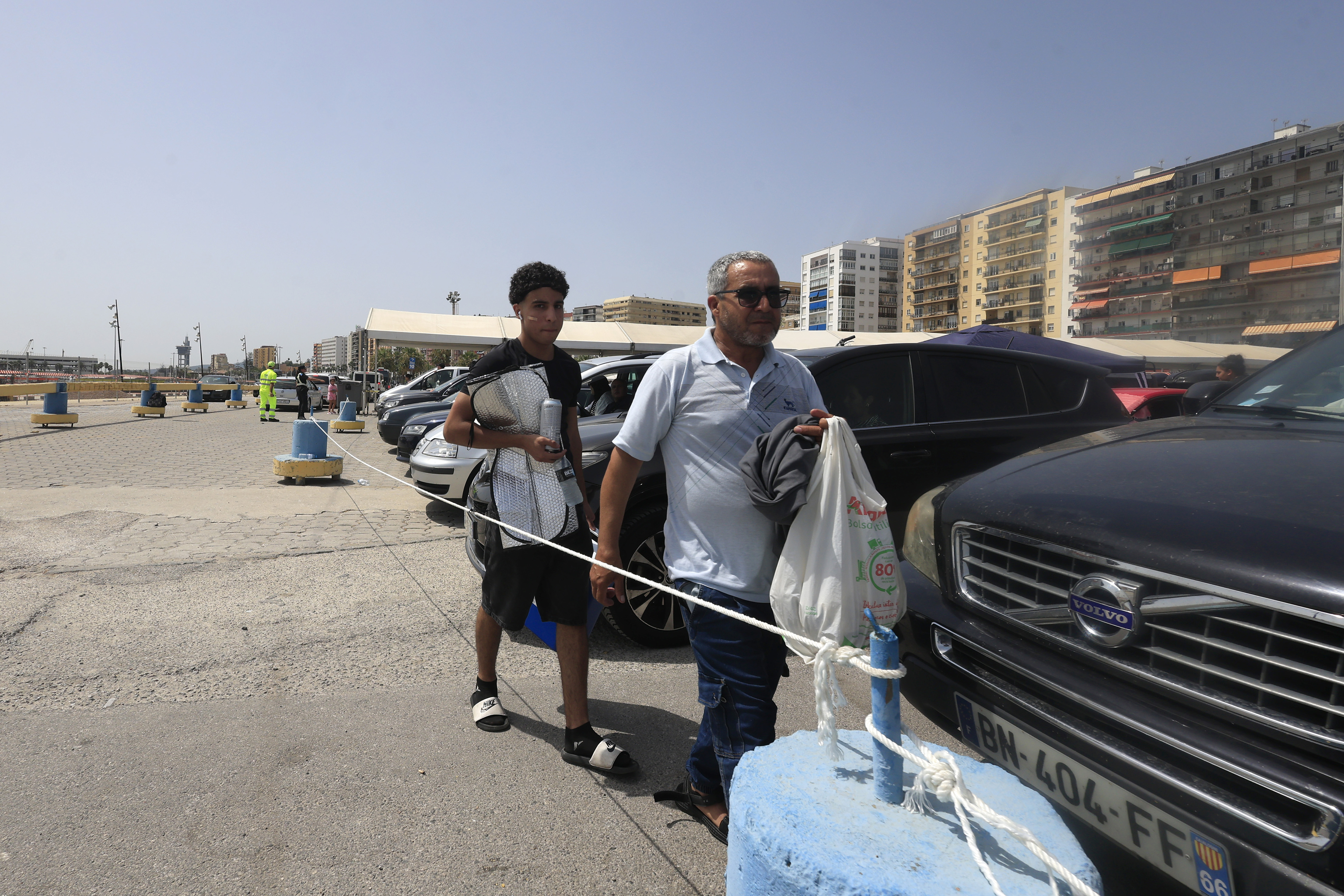 Algunos marroquíes de los que asaltaron Ceuta llegan a las playas del Campo de Gibraltar