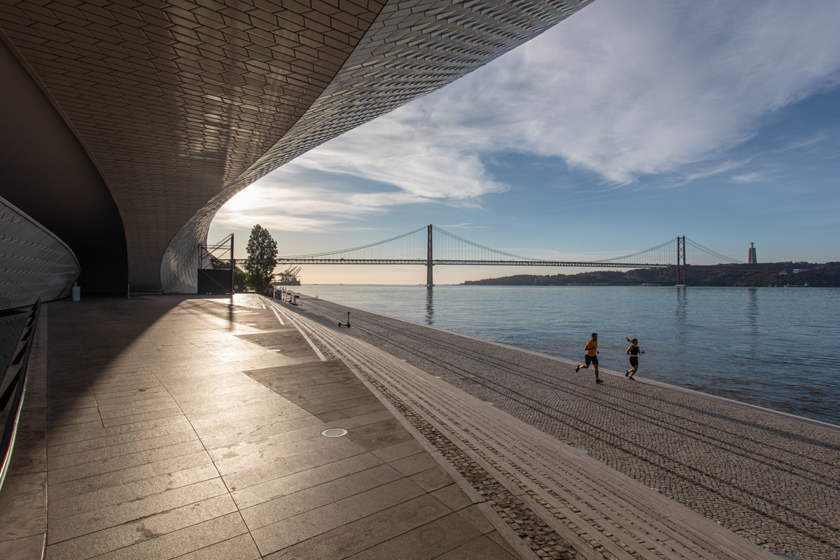 Arte en el Tajo y hoteles galería: por qué Lisboa es el viaje imprescindible de este otoño