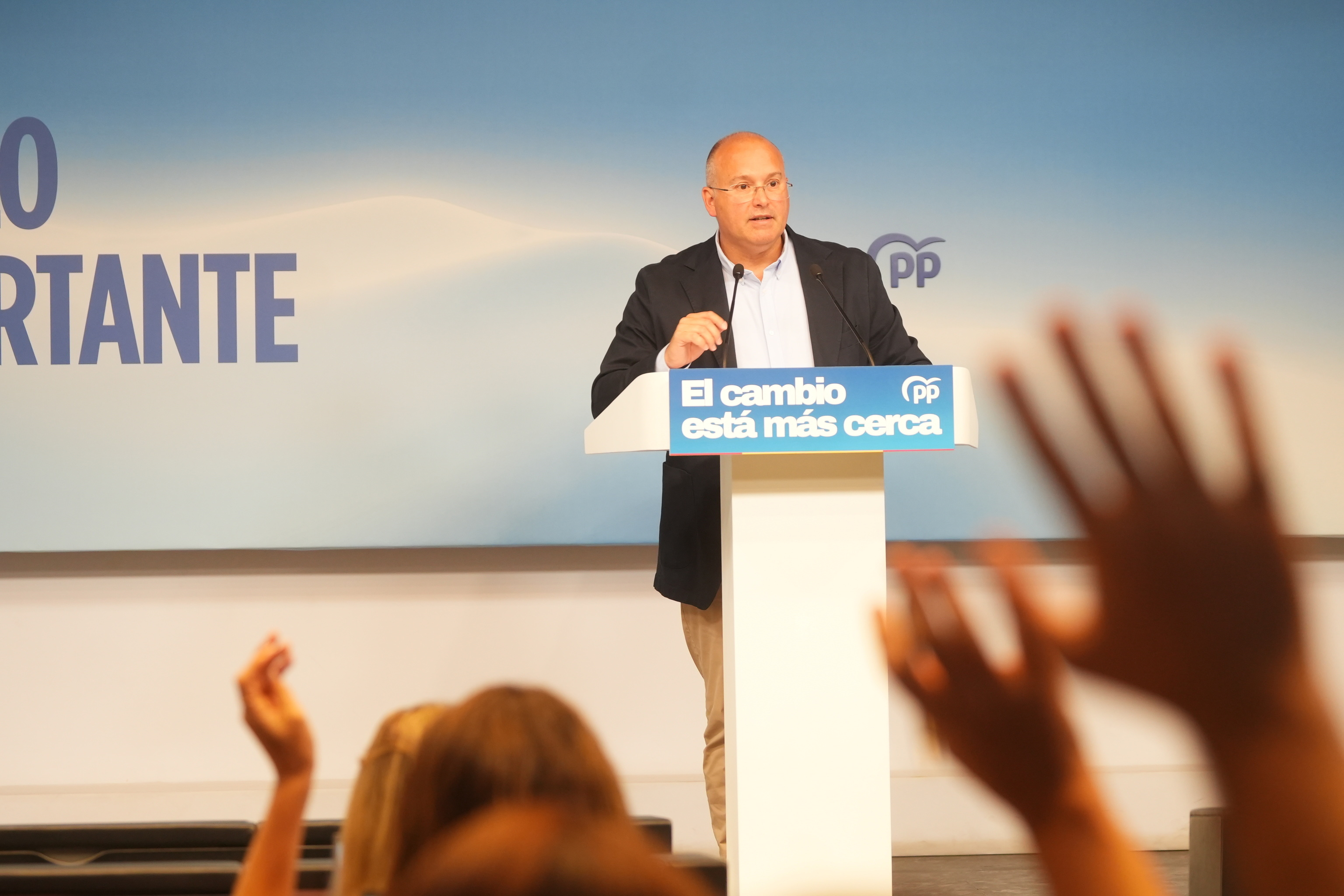 El PP ve a Sánchez "responsable principal" de la crisis en Ceuta y mira solo de reojo a Marruecos: "Un Gobierno tiene que exigir respeto al país al que representa"