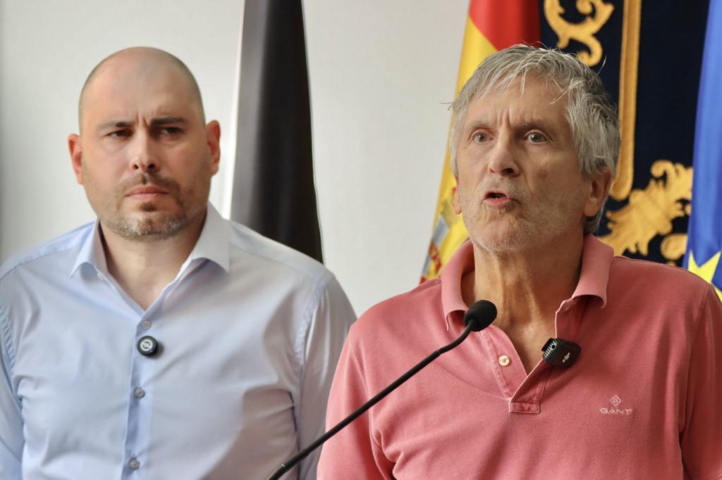Moncloa destituye a un cargo de Seguridad Nacional tras informar de que habían entrado 49.000 inmigrantes en Ceuta en la avalancha desde Marruecos