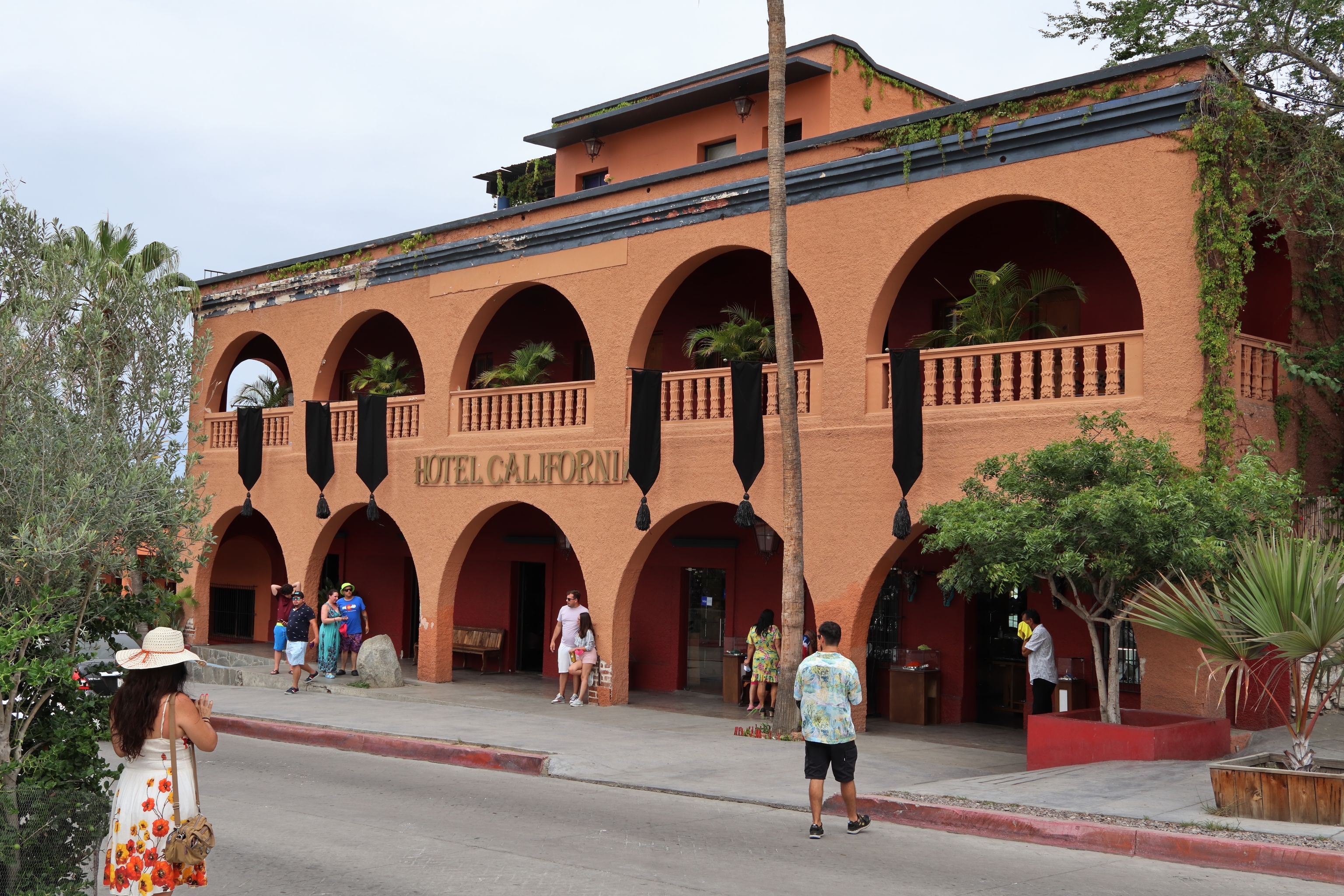 El pueblo mágico que inspiró a The Eagles para su mítica canción 'Hotel California' (o no)