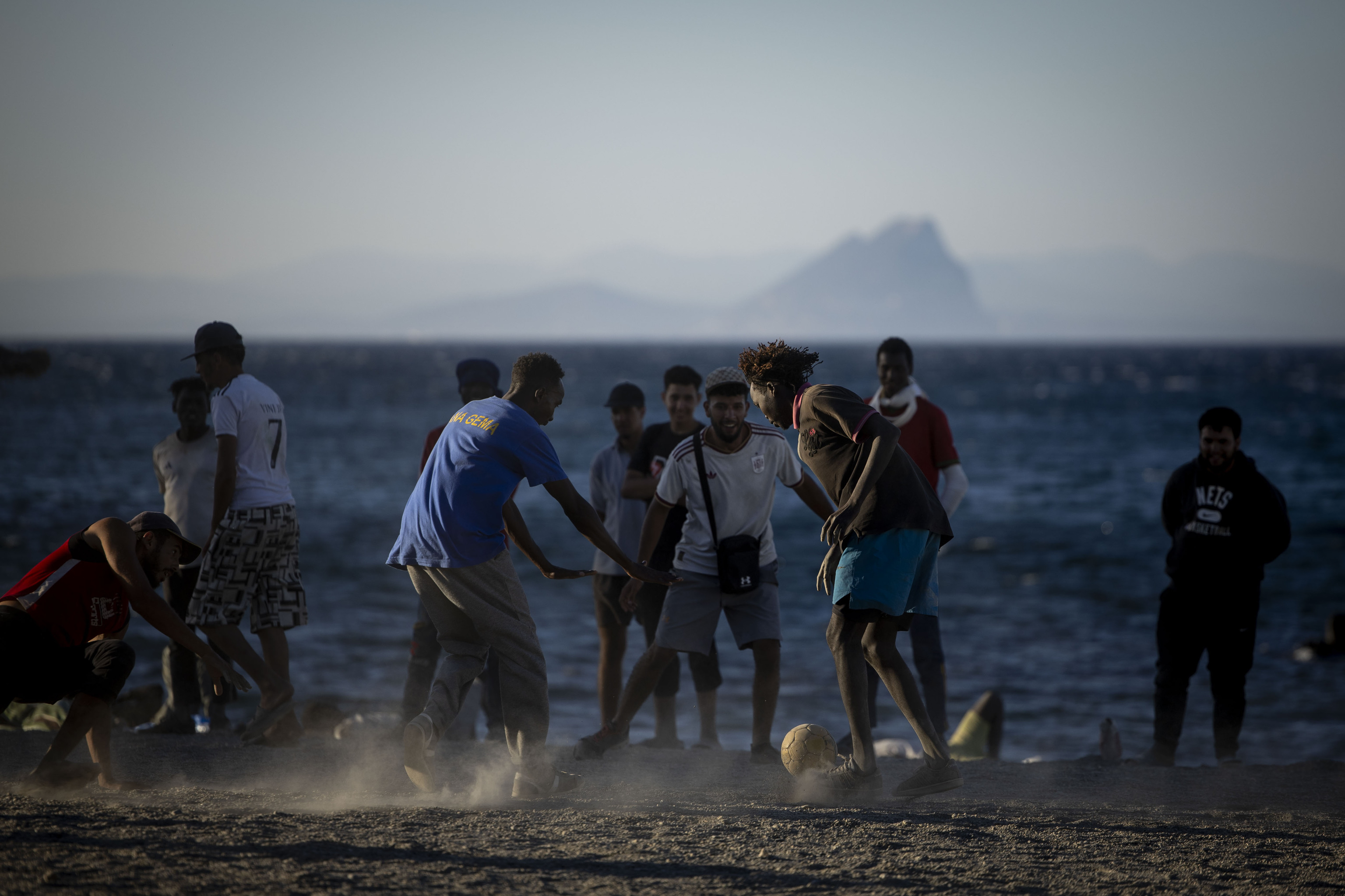 Vox aleja una ruptura de los gobiernos con el PP por el reparto de los menores migrantes desde Ceuta: "La situación actual es diferente"
