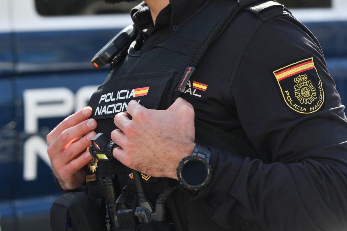 Detenido un hombre de 62 años por matar a otro de 20 en un  bar de Valencia