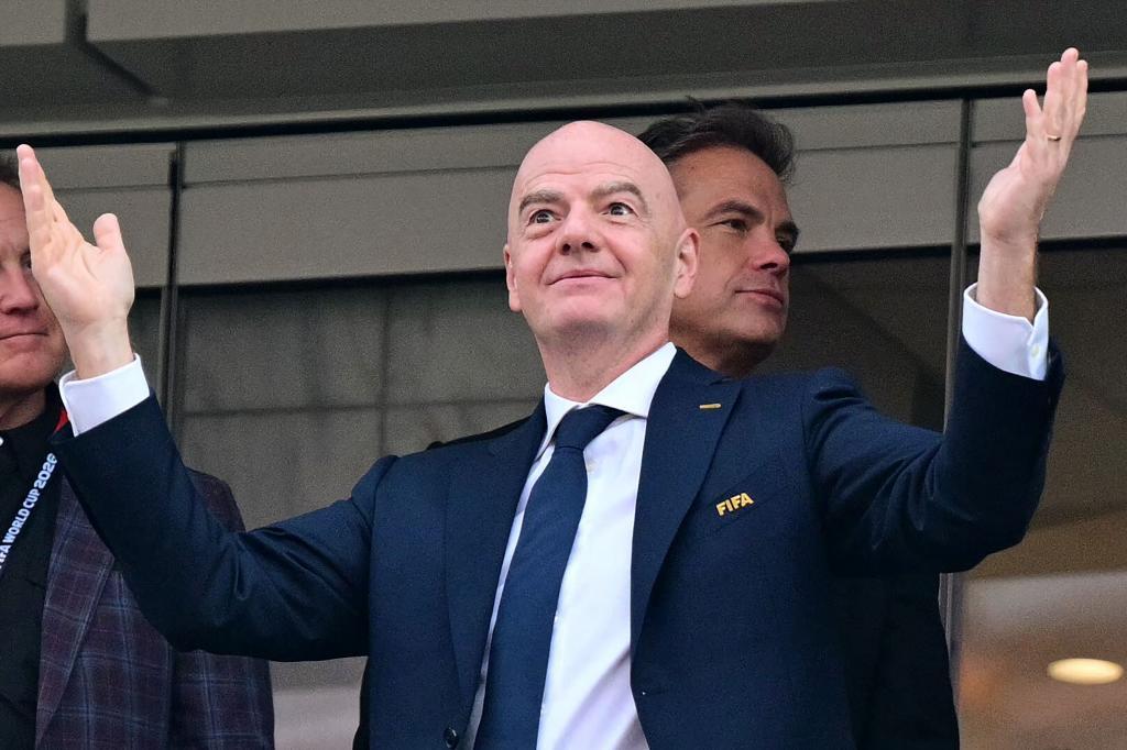 Infantino ofrece la final del Mundial a Marruecos a cambio de apoyos, según The Times