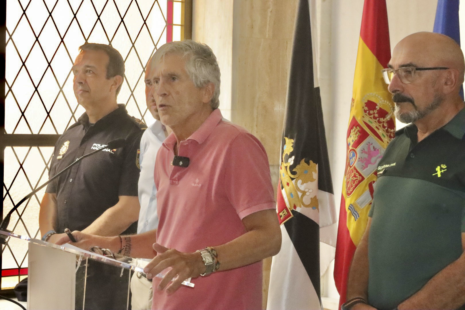El Gobierno anuncia que cuatro ministros comparecerán en el Congreso casi un mes después del asalto a la frontera de Ceuta