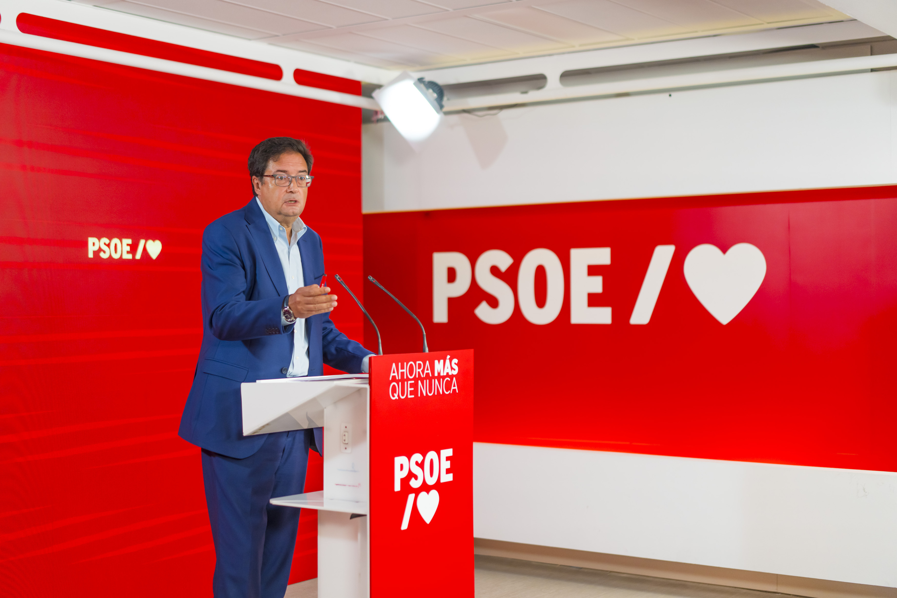 El PSOE denunciará ante la Fiscalía de Delitos Económicos de Madrid la compra del ático en Chamberí: "Es una chapuza colosal"