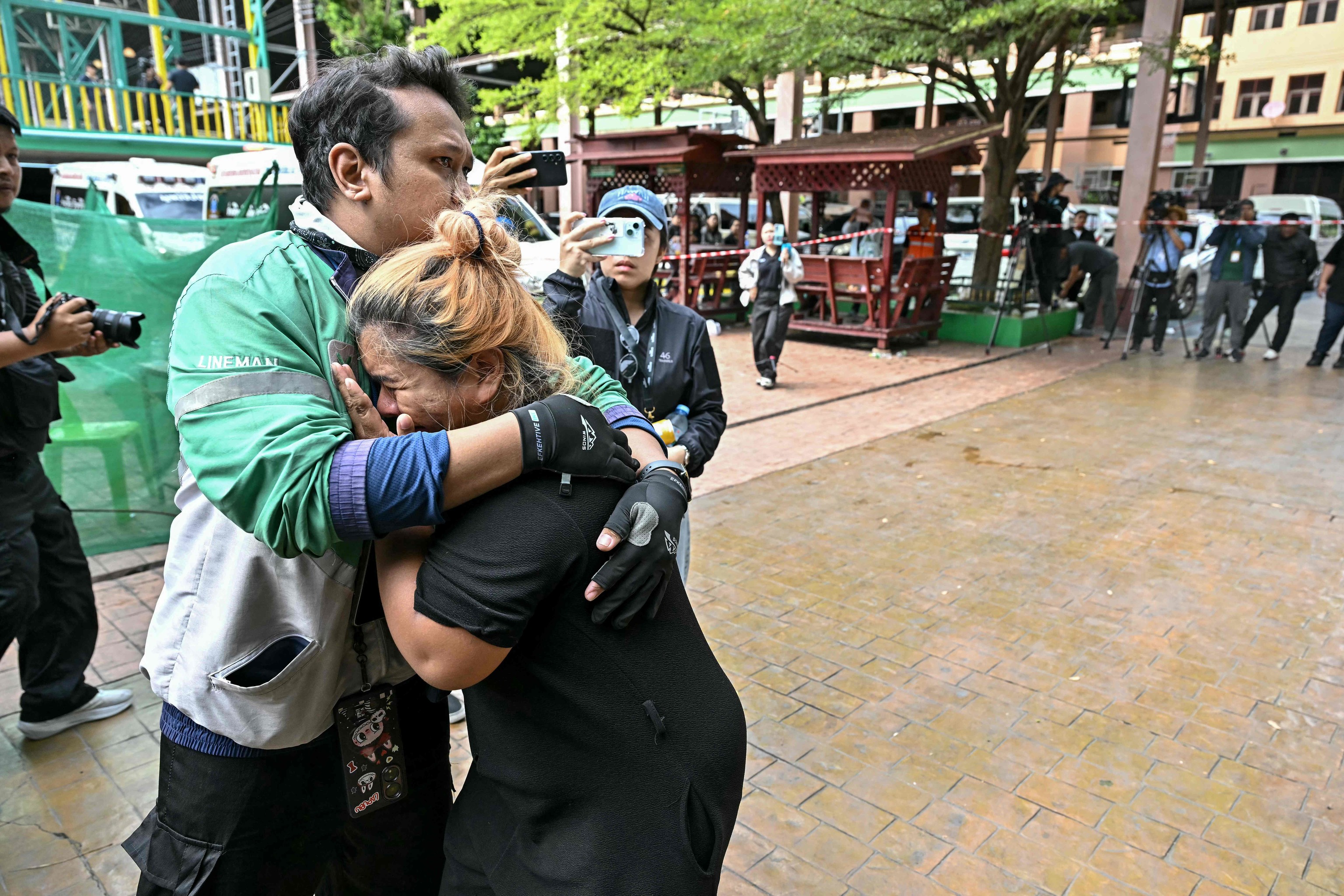 La Policía señala la adicción a contenido violento en redes tras el tiroteo del menor de 14 años que dejó ocho muertos en Bangkok