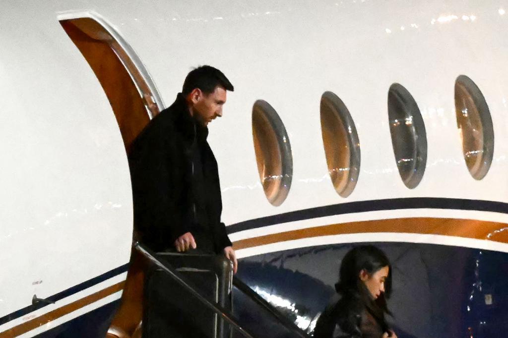 Lionel Messi despide a su padre Jorge en un cementerio privado de Rosario