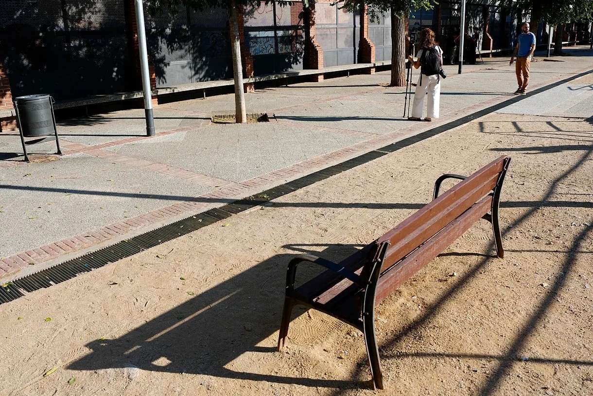 Barcelona instalará cámaras de videovigilancia en el Born, Montjuïc y el parque de la Pegaso, escenario del asesinato a tiros de un menor de 15 años