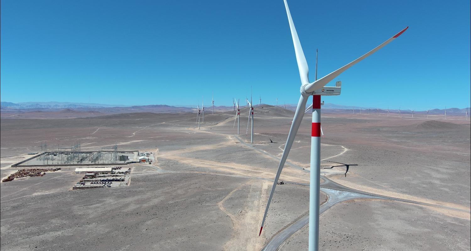 El mayor parque eólico de Repsol le abre un agujero contable de casi 300 millones