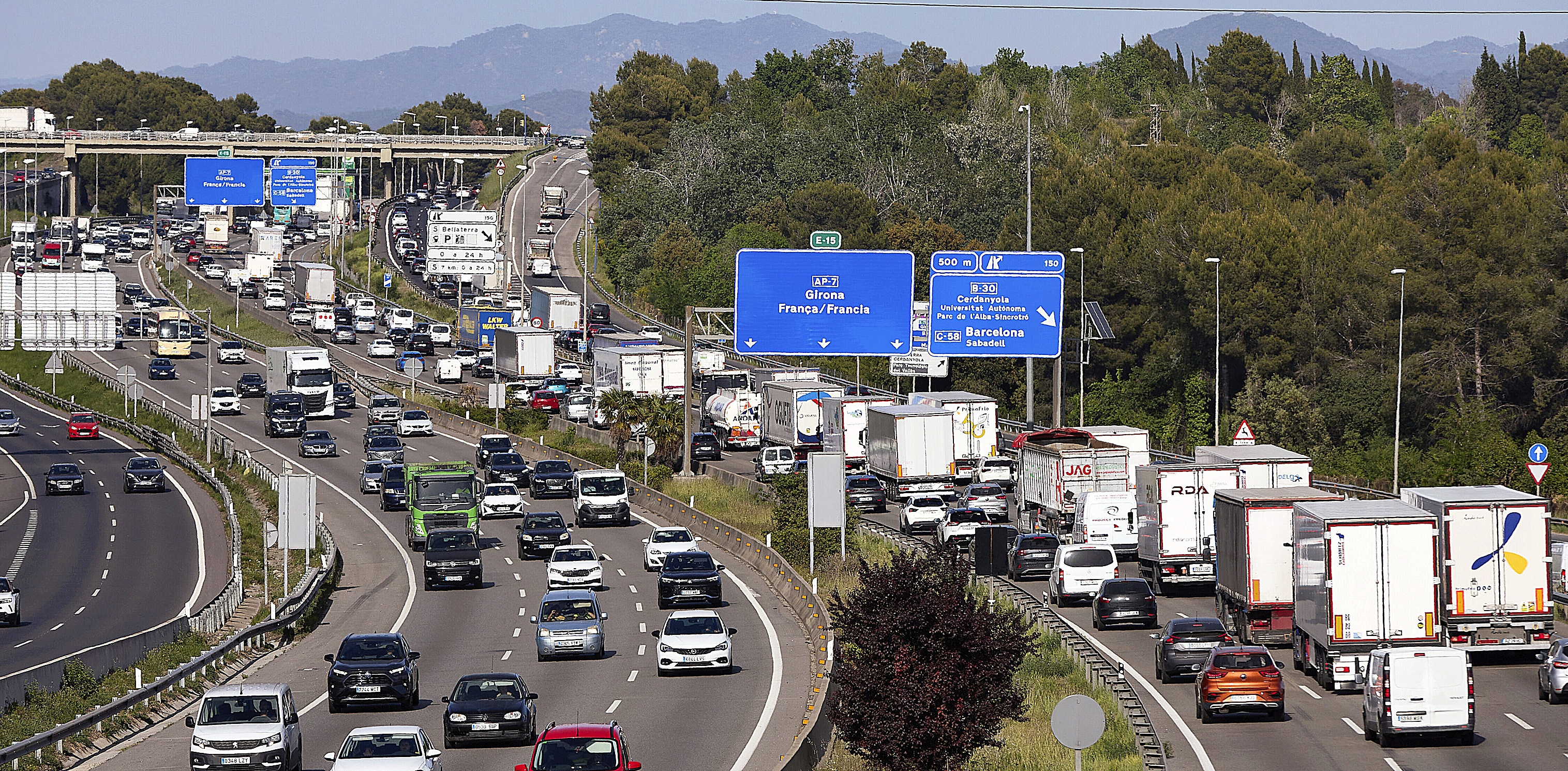 El colapso de la autopista del verano y del 'No vull pagar': ¿Hay que recuperar el peaje?