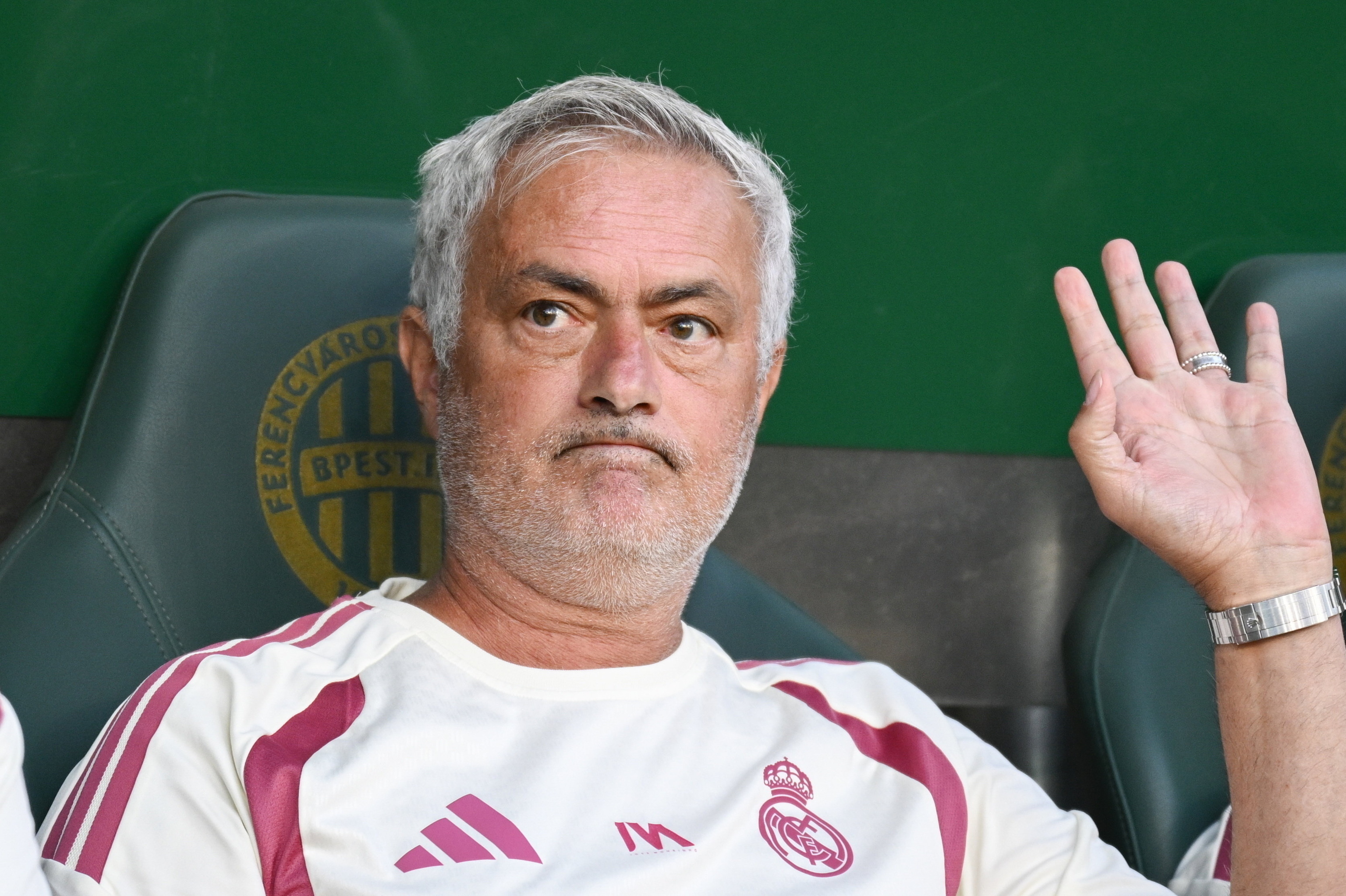 Mourinho estrena documental y reabre el conflicto con Casillas: "Cuando vayáis a la selección podéis daros dos besos, pero ahora no. Esto es la guerra"