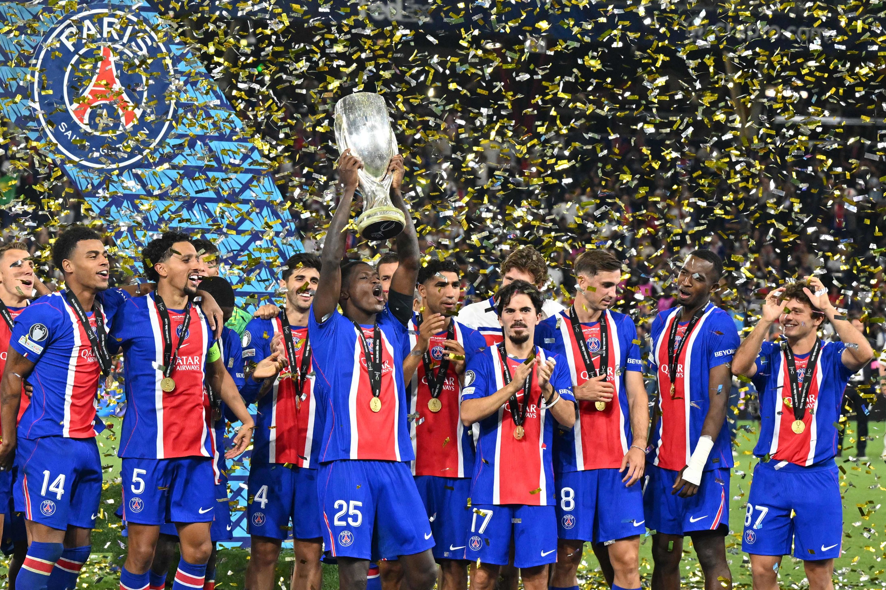 El PSG alarga su absolutismo: vence 2-1 al Aston Villa y revalida la Supercopa