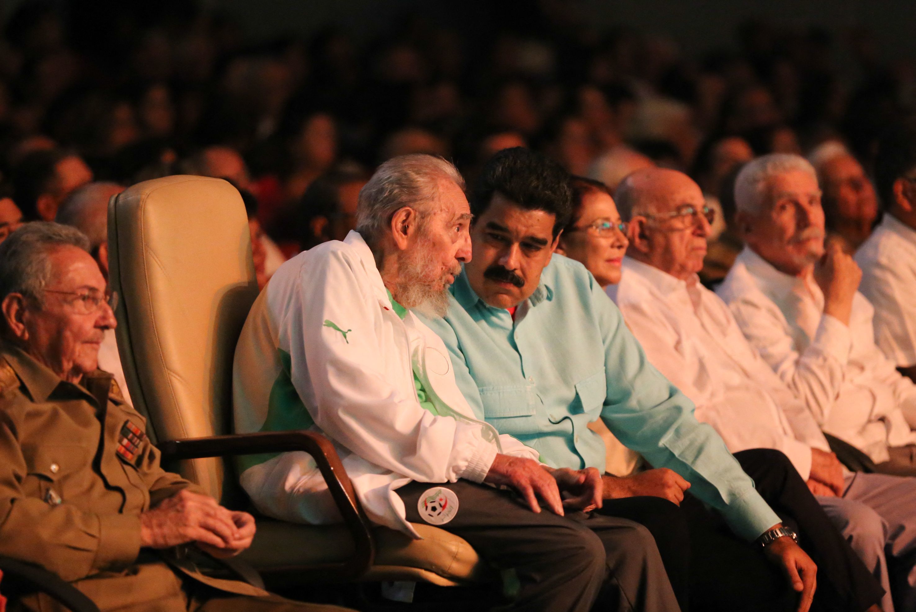 Raúl Castro celebra el centenario de su hermano Fidel en su reaparición pública tras semanas escondido por la presión de EEUU