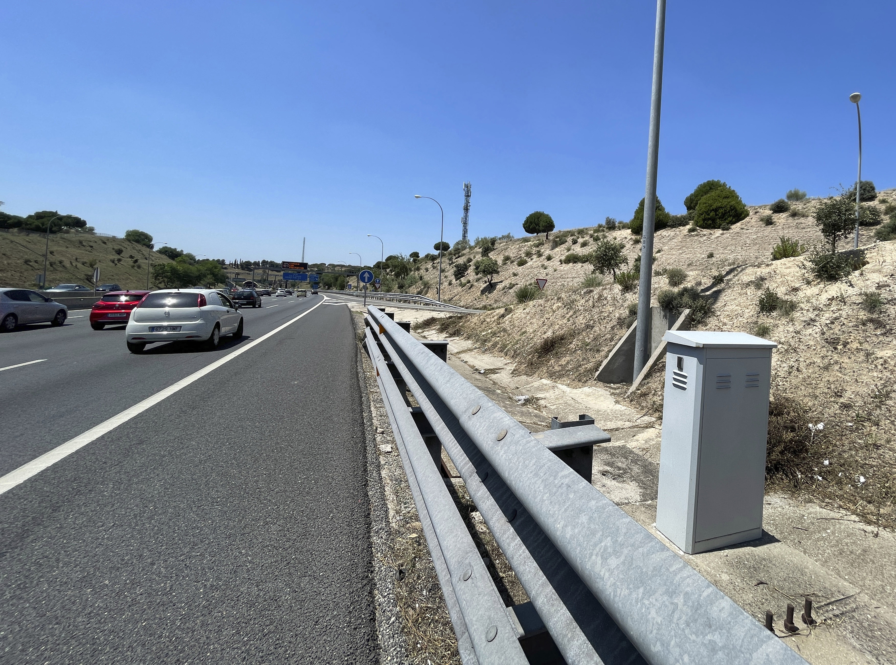 Las grandes ciudades acabaron 2025 recaudando en multas de tráfico 100 millones de euros más de lo anunciado