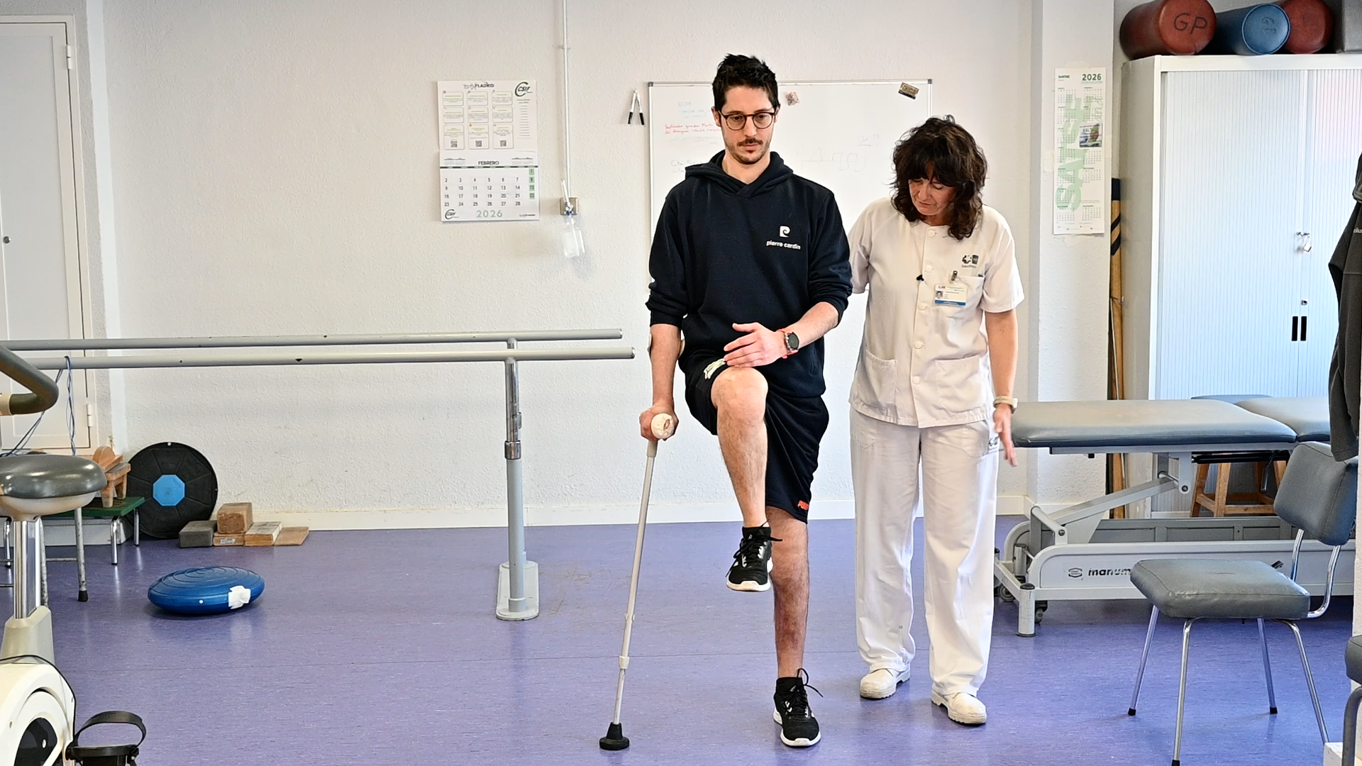 El Hospital Gregorio Marañón coloca la primera prótesis ósea personalizada de metamaterial del mundo para que Pierre vuelva a caminar
