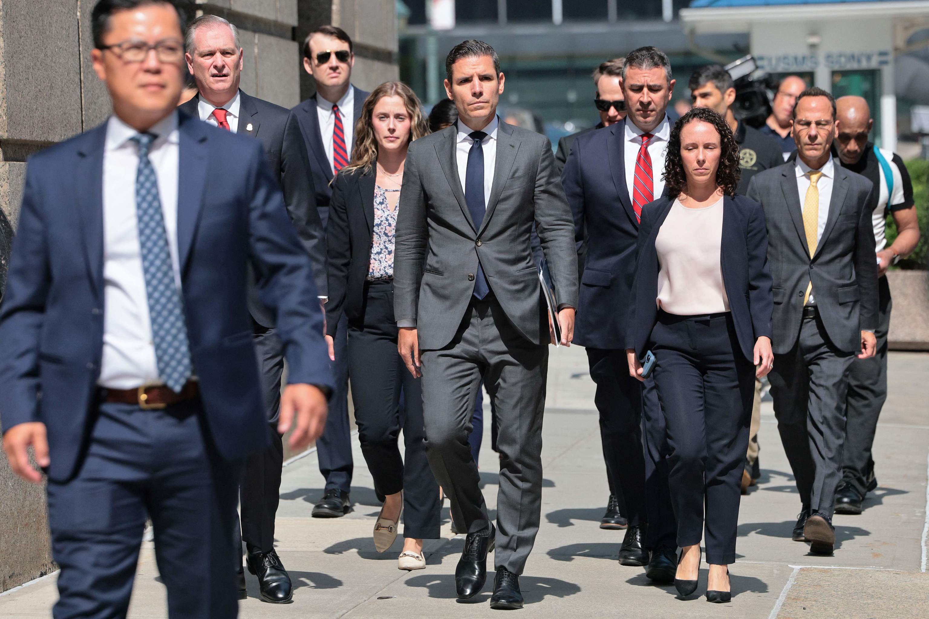Luigi Mangione se declara culpable de las acusaciones de asesinato del CEO de UnitedHealthcare: "Disparé al señor Thompson y murió"