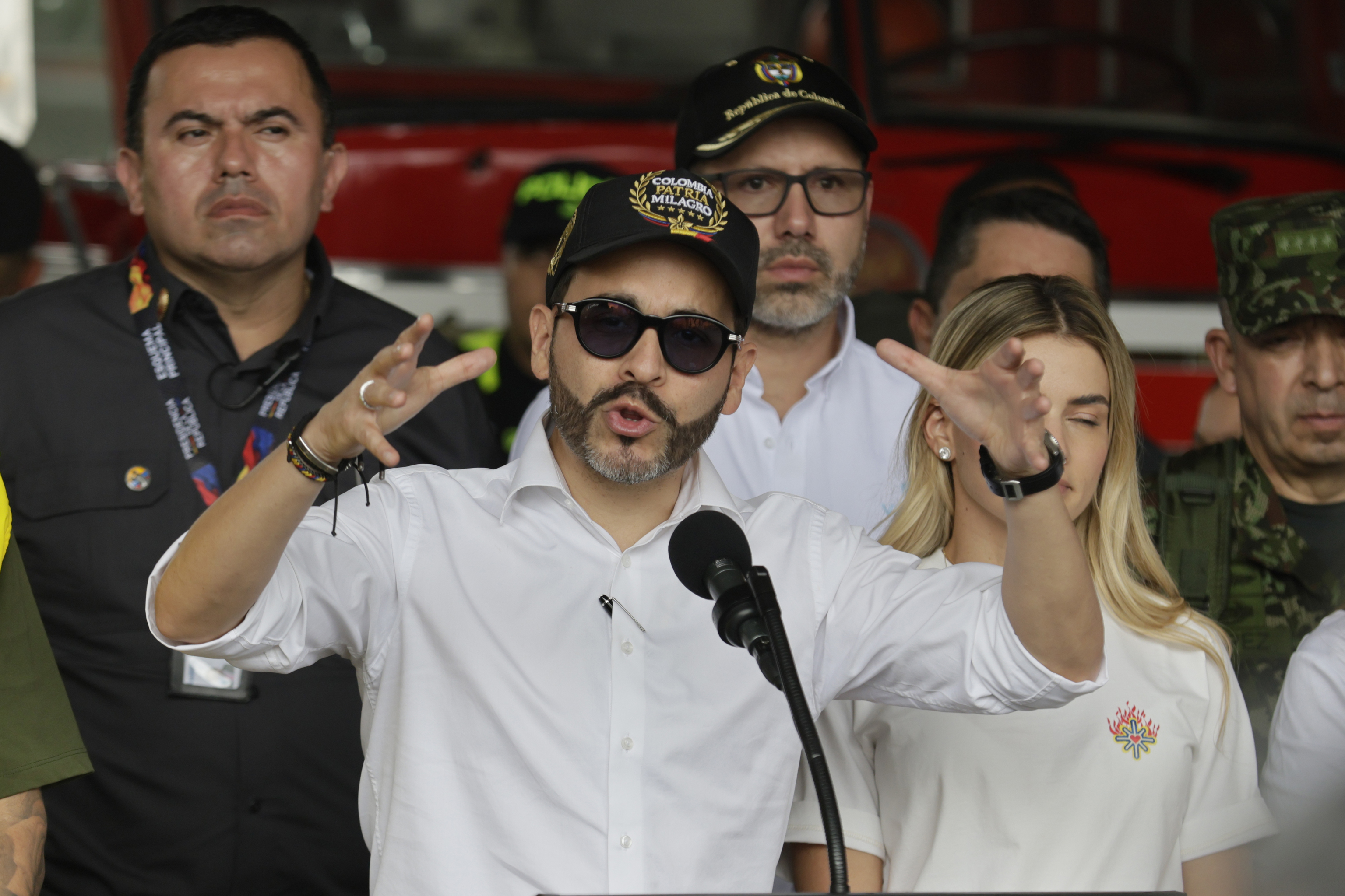 El presidente de Colombia pide a Trump la suspensión temporal de los aranceles por el terremoto